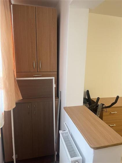 Apartament cu 2 camere decomandat, mobilat în Tei
