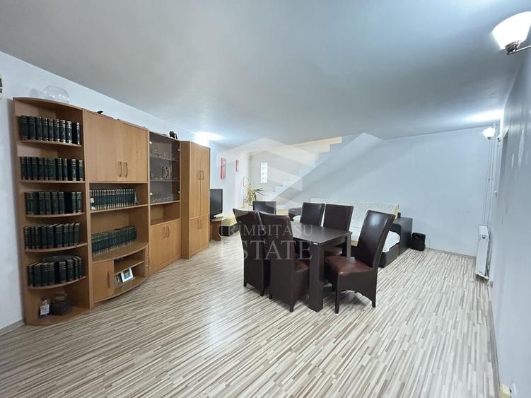 Duplex cu 6 camere cu Canalizare în Central