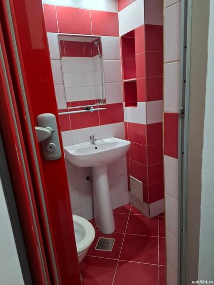 Apartament cu 2 camere semidecomandat în Hunedoara