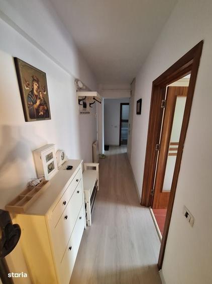 Apartament cu 2 camere decomandat în Ostroveni