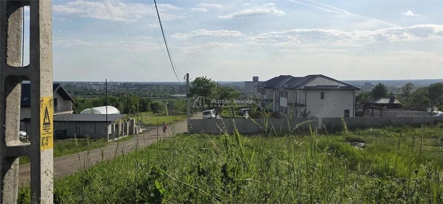 Teren de 800 mp, în Valea