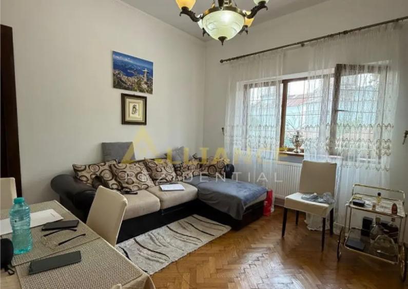 Apartament 2 camere etaj 1 zona Unirii centrala perfect pent - 10