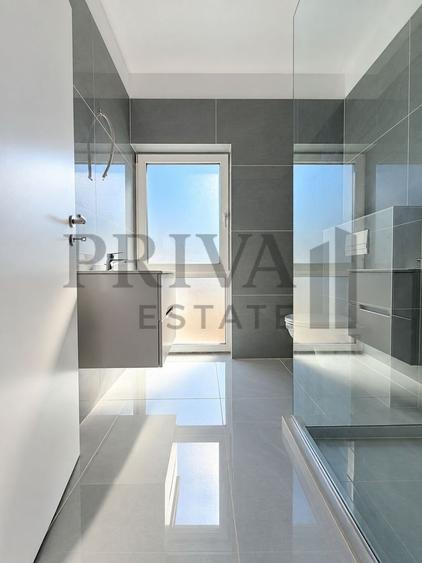 Duplex cu 4 camere cu Canalizare în Giarmata