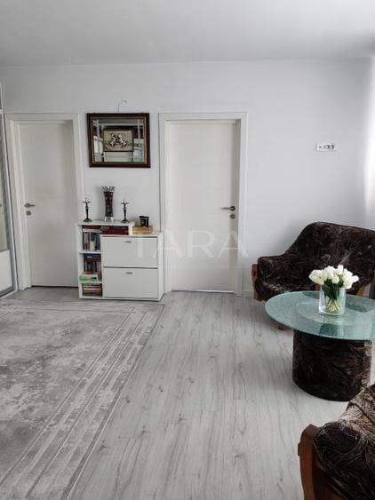 Apartament cu 2 camere nedecomandat, mobilat în Chinteni