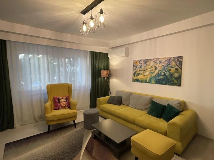 Apartament cu 3 camere decomandat în Sebastian