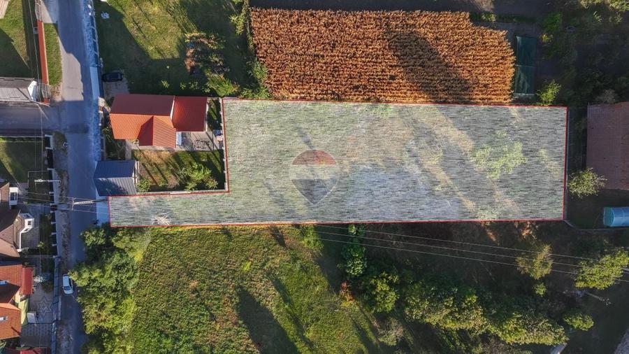 Teren Construcții intravilan de 1788 mp, în Sânpetru