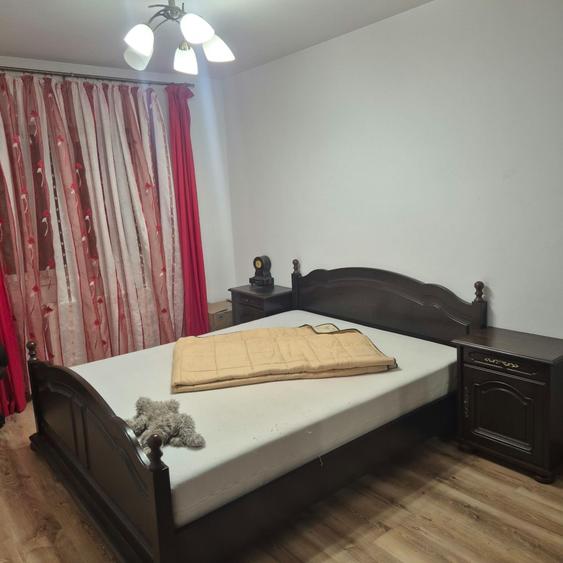 Apartament cu 3 camere în Astra