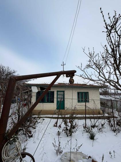 Casă cu 2 camere în Sărulești