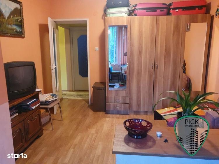 Apartament cu 3 camere decomandat în Tudor