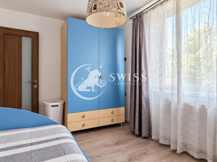 Apartament cu 3 camere semidecomandat, mobilat în Plopilor