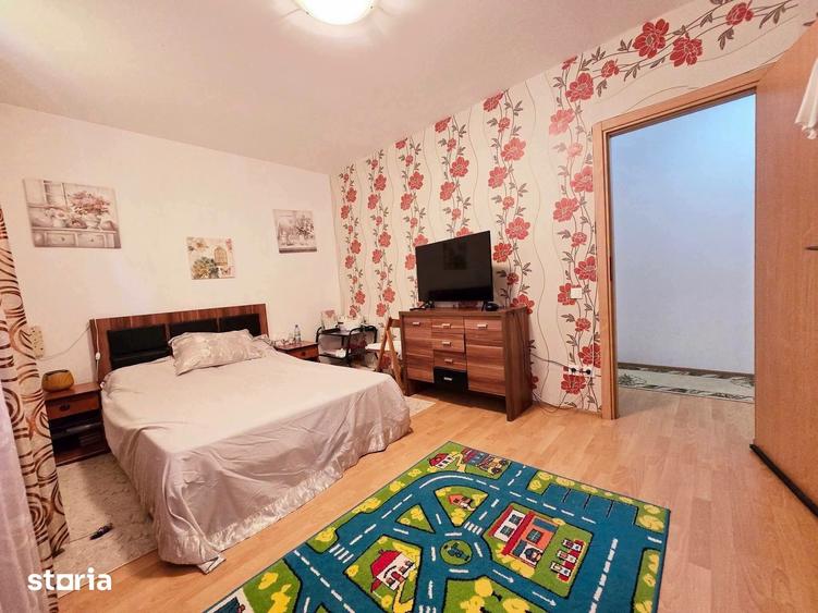Apartament cu 2 camere decomandat în Industriilor