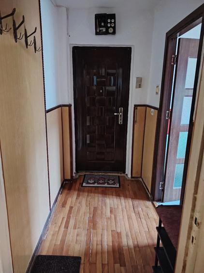 Apartament cu 2 camere semidecomandat în Șagului