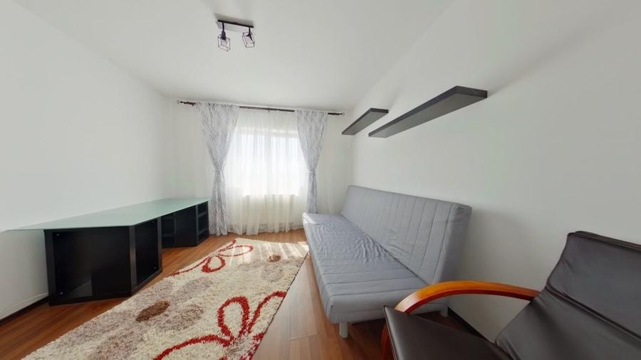 Apartament cu 3 camere decomandat în Central
