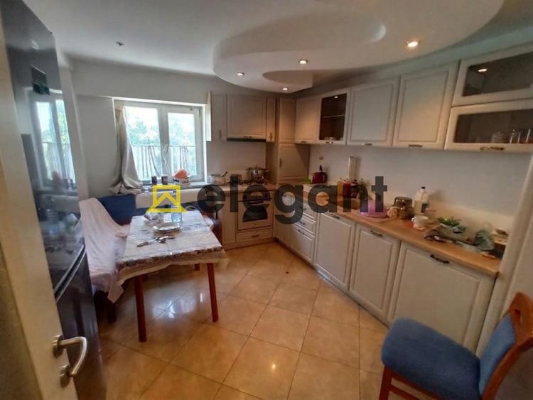 Apartament cu 3 camere decomandat, mobilat în Lăpuș Argeș