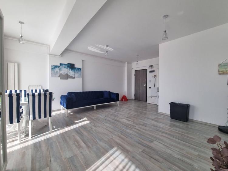 Apartament cu 3 camere decomandat în Mamaia