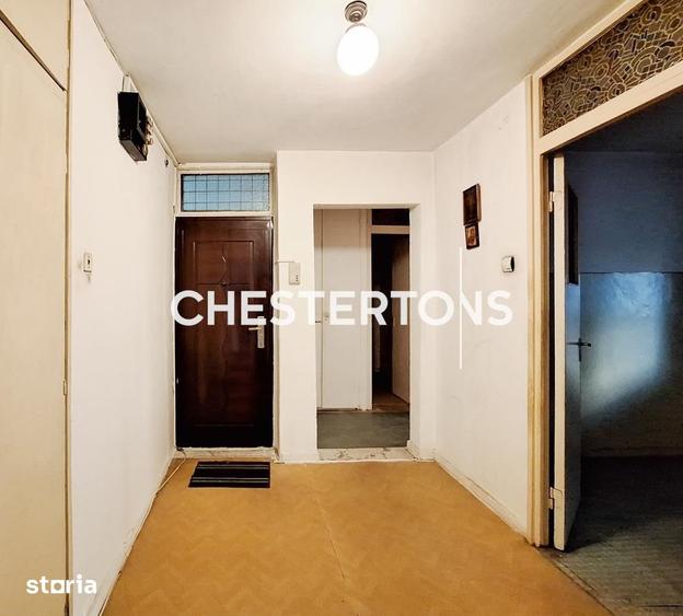 Apartament cu 3 camere semidecomandat în Pantelimon