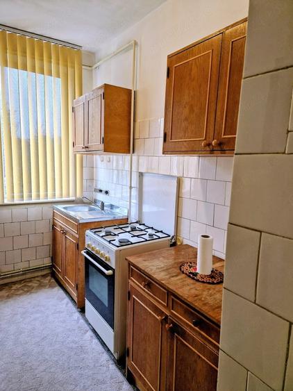 Apartament cu 2 camere semidecomandat în Titulescu