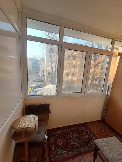 Apartament cu 2 camere semidecomandat în Exterior Vest
