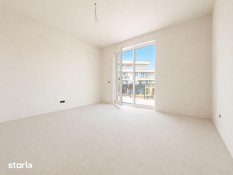 Apartament cu 3 camere semidecomandat în Florești