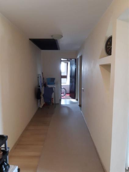 Apartament cu 3 camere decomandat în Obcini