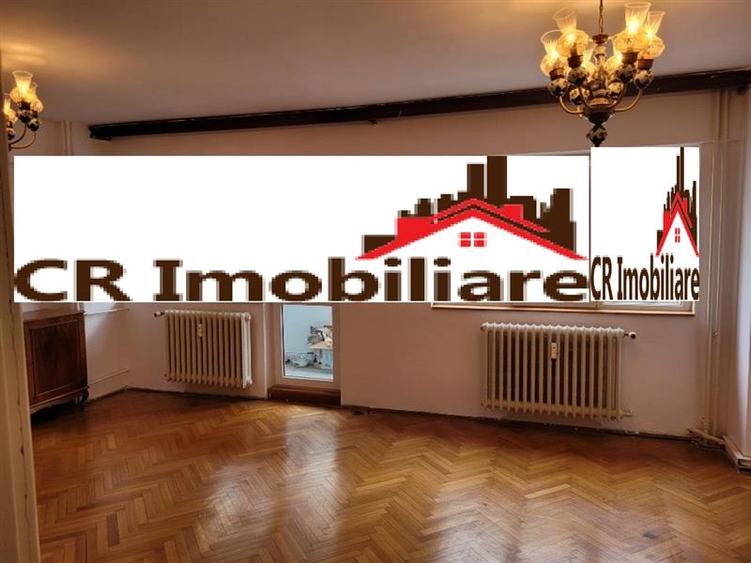 Apartament cu 4 camere decomandat în Dorobanți