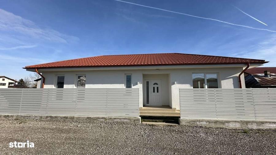 Casă cu 3 camere cu Teren 315 Mp în Crevedia