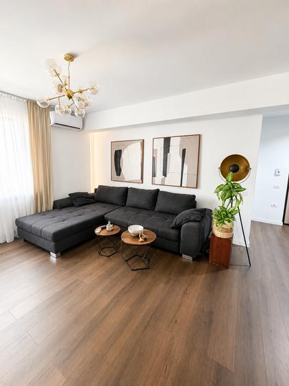 Apartament cu 2 camere decomandat în Central