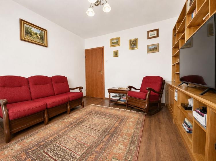 Apartament cu 3 camere decomandat, mobilat în 13 Septembrie