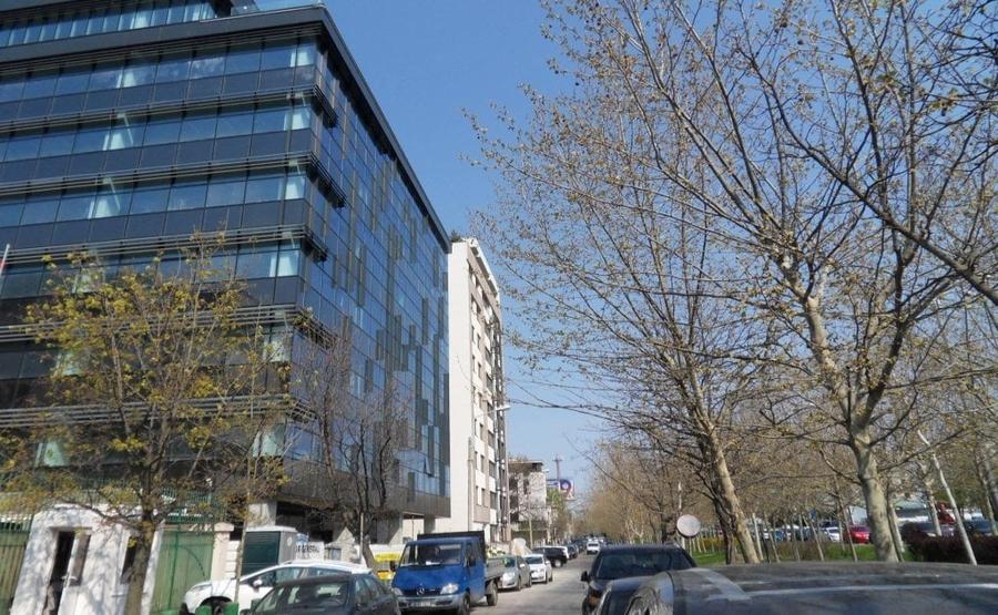 Birou, de 7,685 mp, în Herăstrău