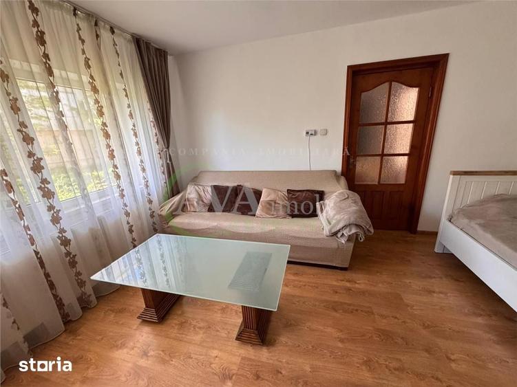 Garsonieră decomandată în Central