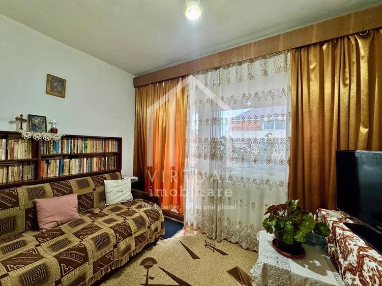 Apartament cu 4 camere decomandat în Turnișor
