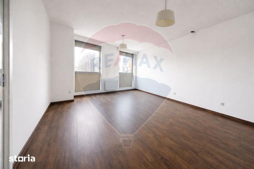 Spațiu comercial, de 63 mp, în Letea