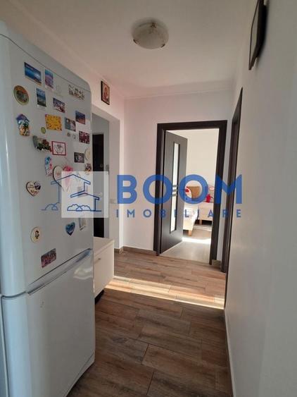 Apartament cu 4 camere, mobilat în Ostroveni