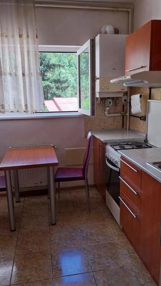 inchiriez apartament 2 camere - 3