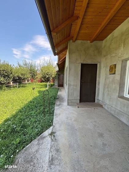 De vanzare casa cu 4 camere la 10 min de Roman cu teren de 500mp - 7
