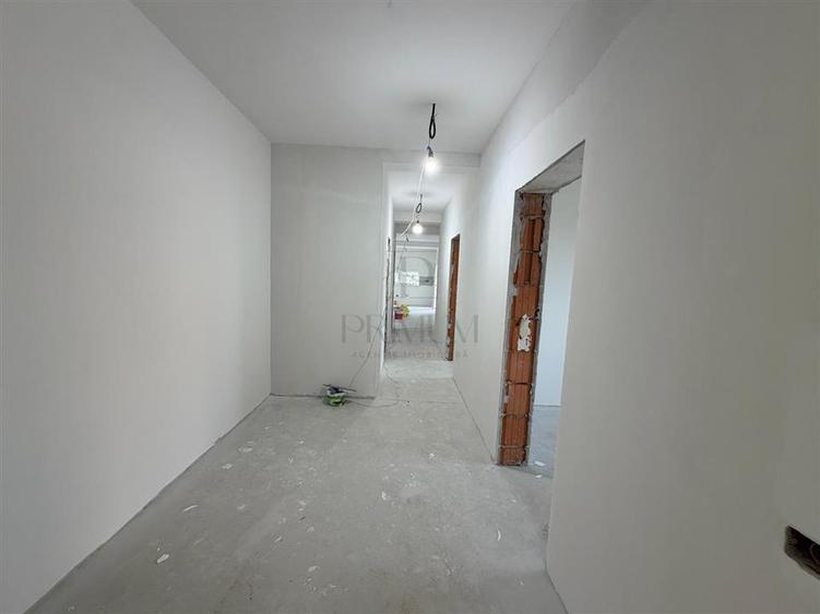 Duplex cu 4 camere cu Canalizare în Moșnița Nouă