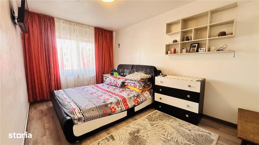 Apartament cu 3 camere decomandat în Central