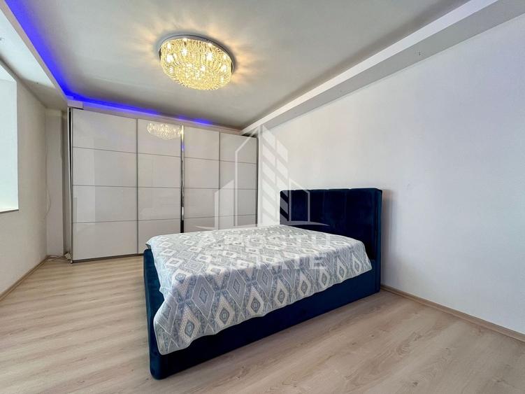 Penthouse cu 5 camere decomandat, mobilat în Fabric