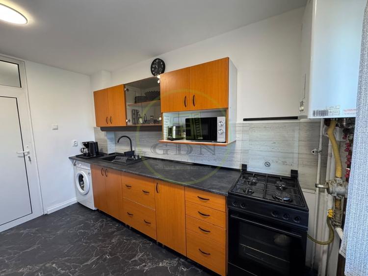 Închiriere apart. cu 3 camere, + garaj, Zorilor - 5