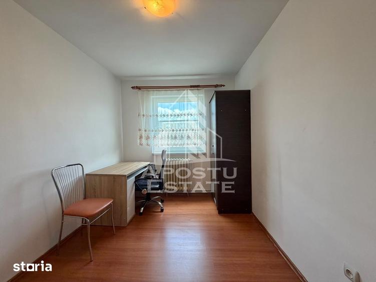 Apartament cu 3 camere în Mircea cel Bătrân