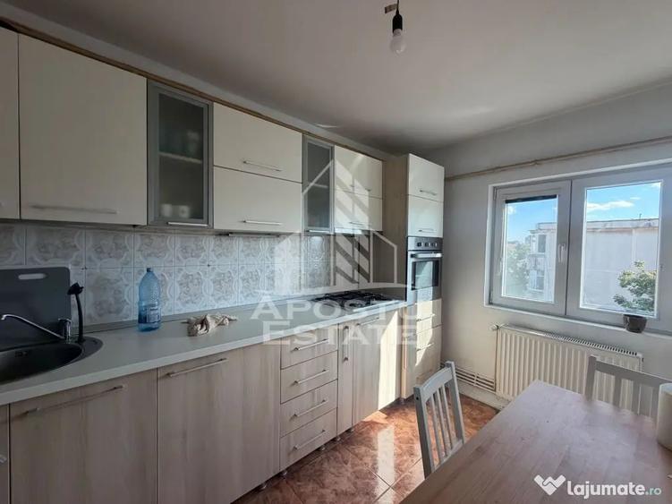 Apartament cu 2 camere decomandat în Bucovina