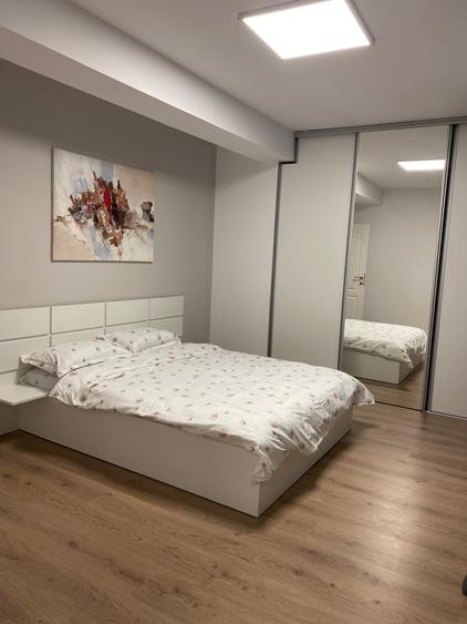 Apartament cu 2 camere semidecomandat, mobilat în Dămăroaia