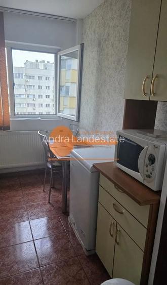 Apartament cu 2 camere in zona Colentina -McDonald's