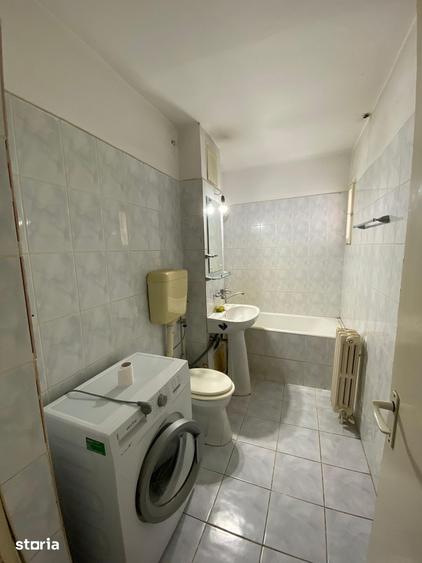 Apartament cu 4 camere, mobilat în Vasile Aaron