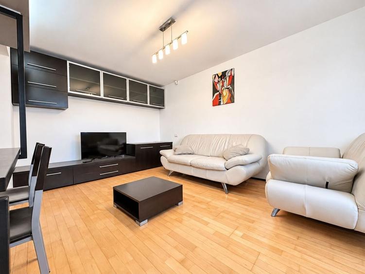 Apartament cu 3 camere decomandat, mobilat în Circumvalațiunii