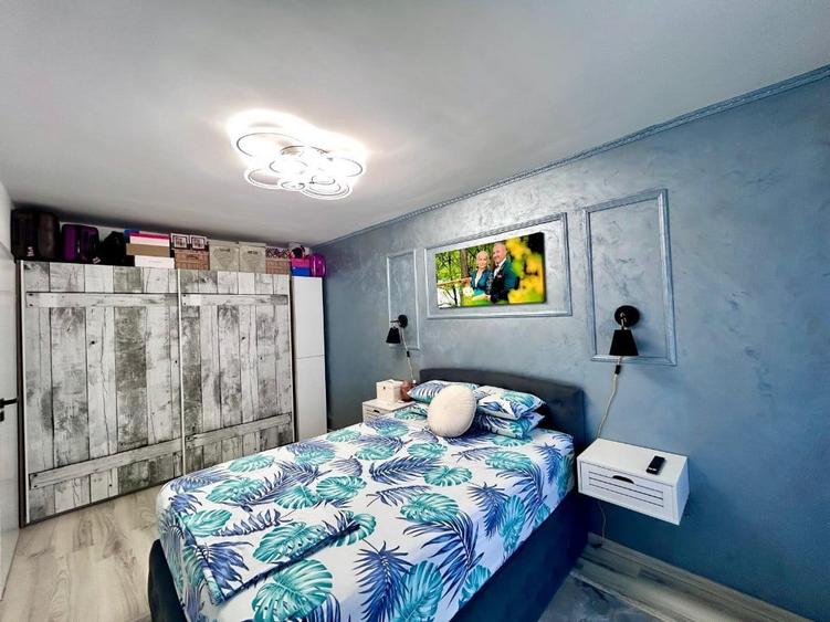 Apartament cu 3 camere semidecomandat în Florești