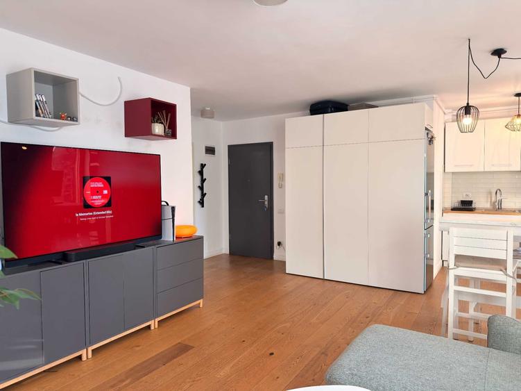 Apartament cu 2 camere semidecomandat în Vest