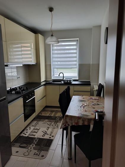 Apartament cu 3 camere decomandat în Bod