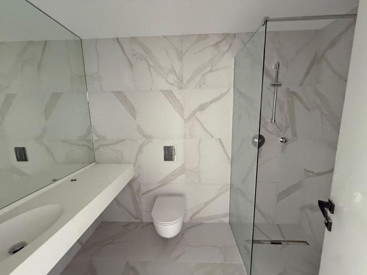 Apartament cu 2 Camere - Vedere Superba Spre Lac - One High District - 4