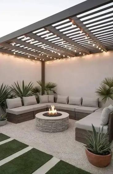 Apartament cu 3 camere decomandat în Tunari